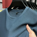 Verão masculino em torno do pescoço manga curta camiseta M-5XL oversize rugas resistente respirável textura superior tecido versátil t