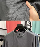 Verão masculino em torno do pescoço manga curta camiseta M-5XL oversize rugas resistente respirável textura superior tecido versátil t