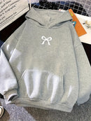 Moletom Feminino com Capuz e Bolso Canguru, Estampa de Laço, Moda Tendência Harajuku Kawaii, Roupa Feminina Y2K ﻿